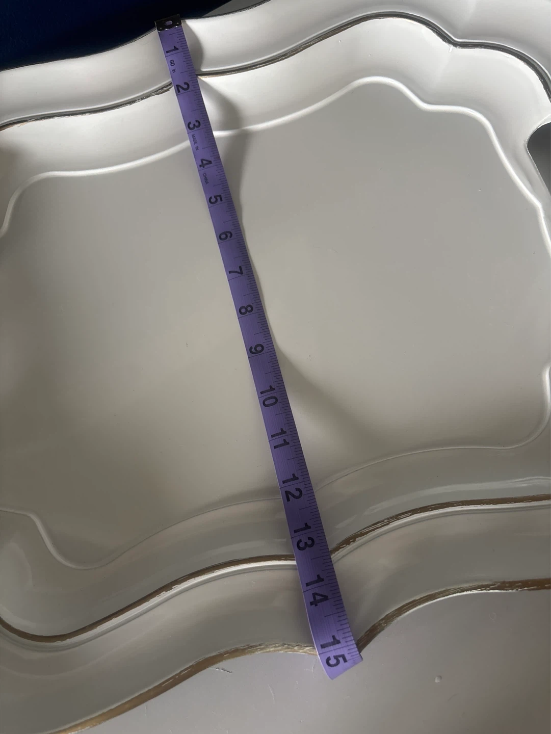 White Scalloped Edge Tray - photo 3