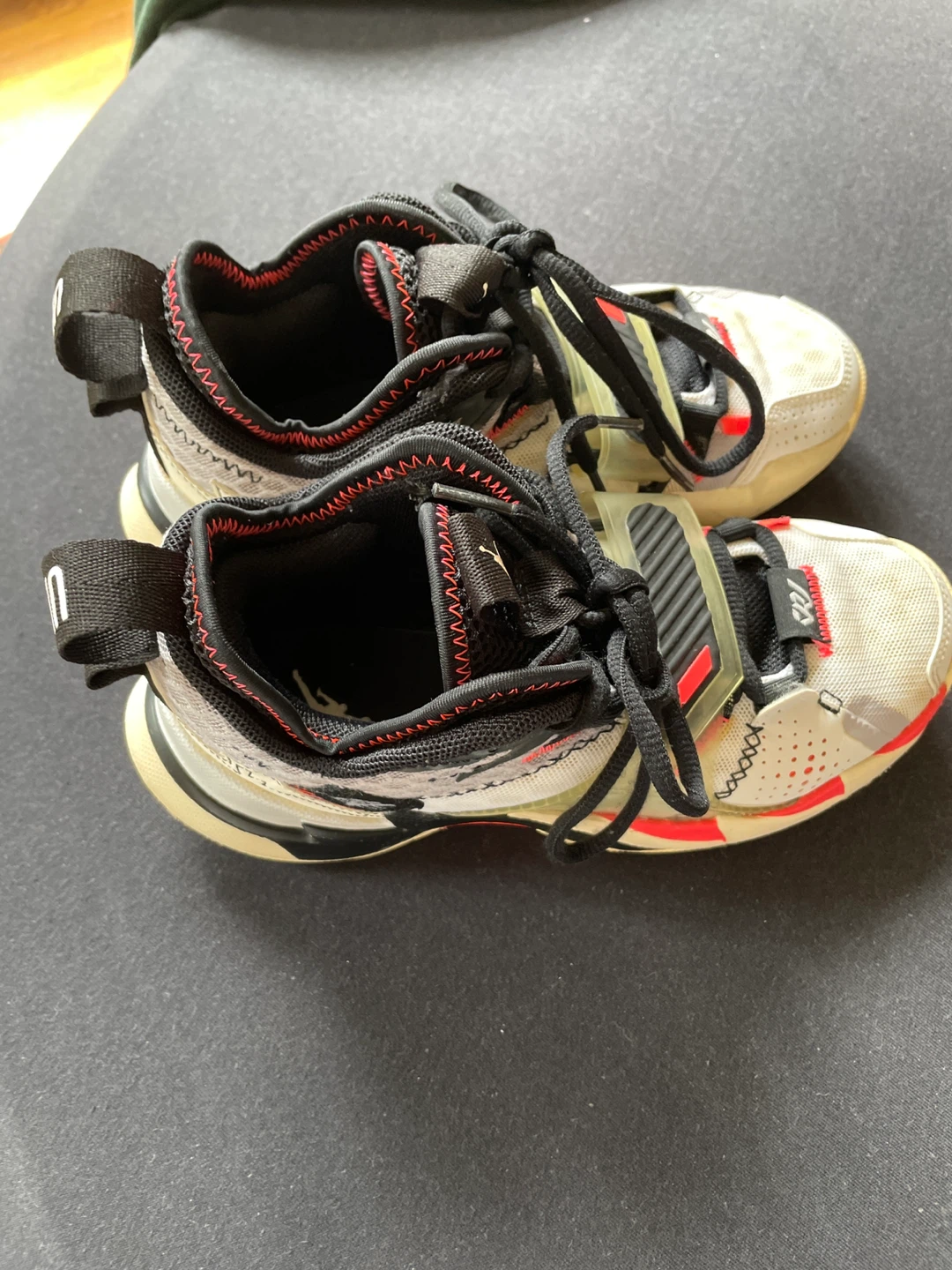 Basketball Shoes Size 3.5 US