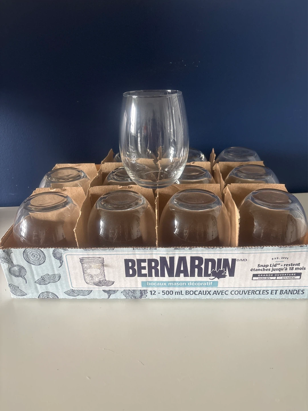 12 Drinking glasses