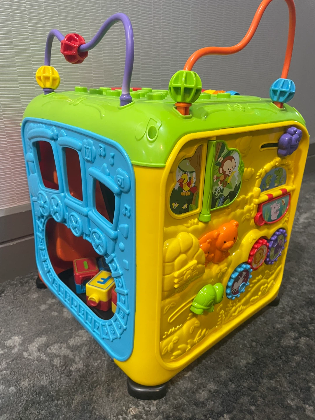 VTech Ultimate Alphabet Activity Cube