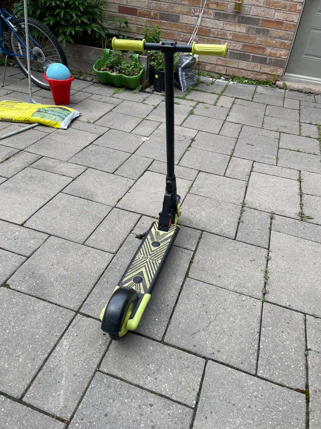 GOTRAX Kids E-Scooter - photo 2
