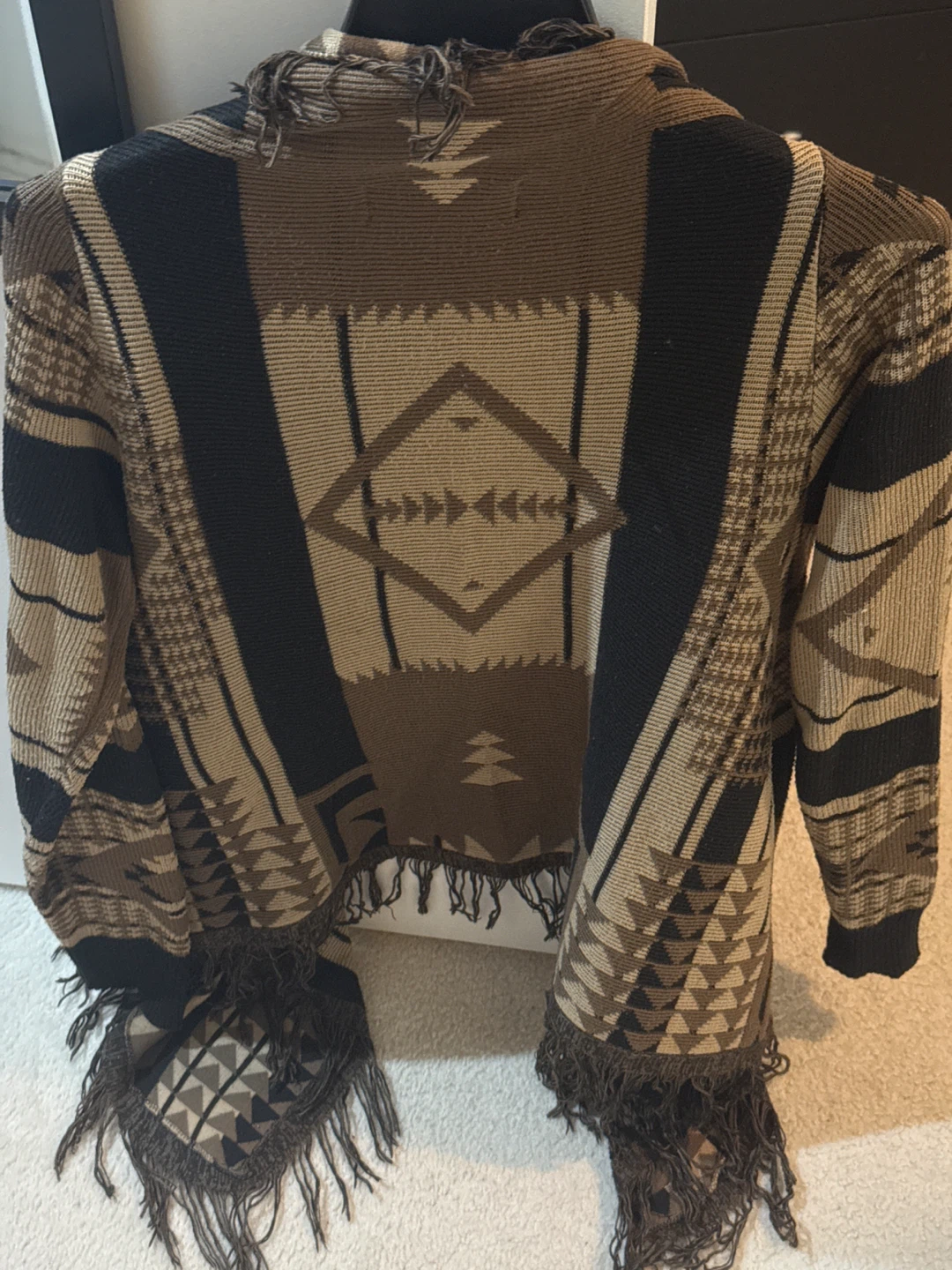 Forever 21 Aztec Print Cardigan - photo 2