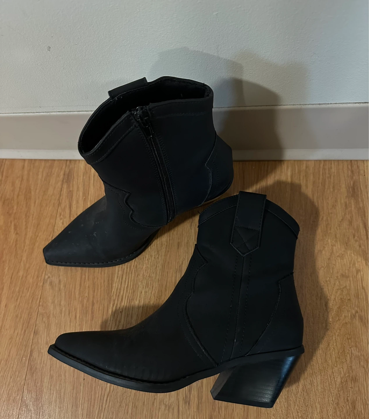 Black Ankle Boots - photo 3
