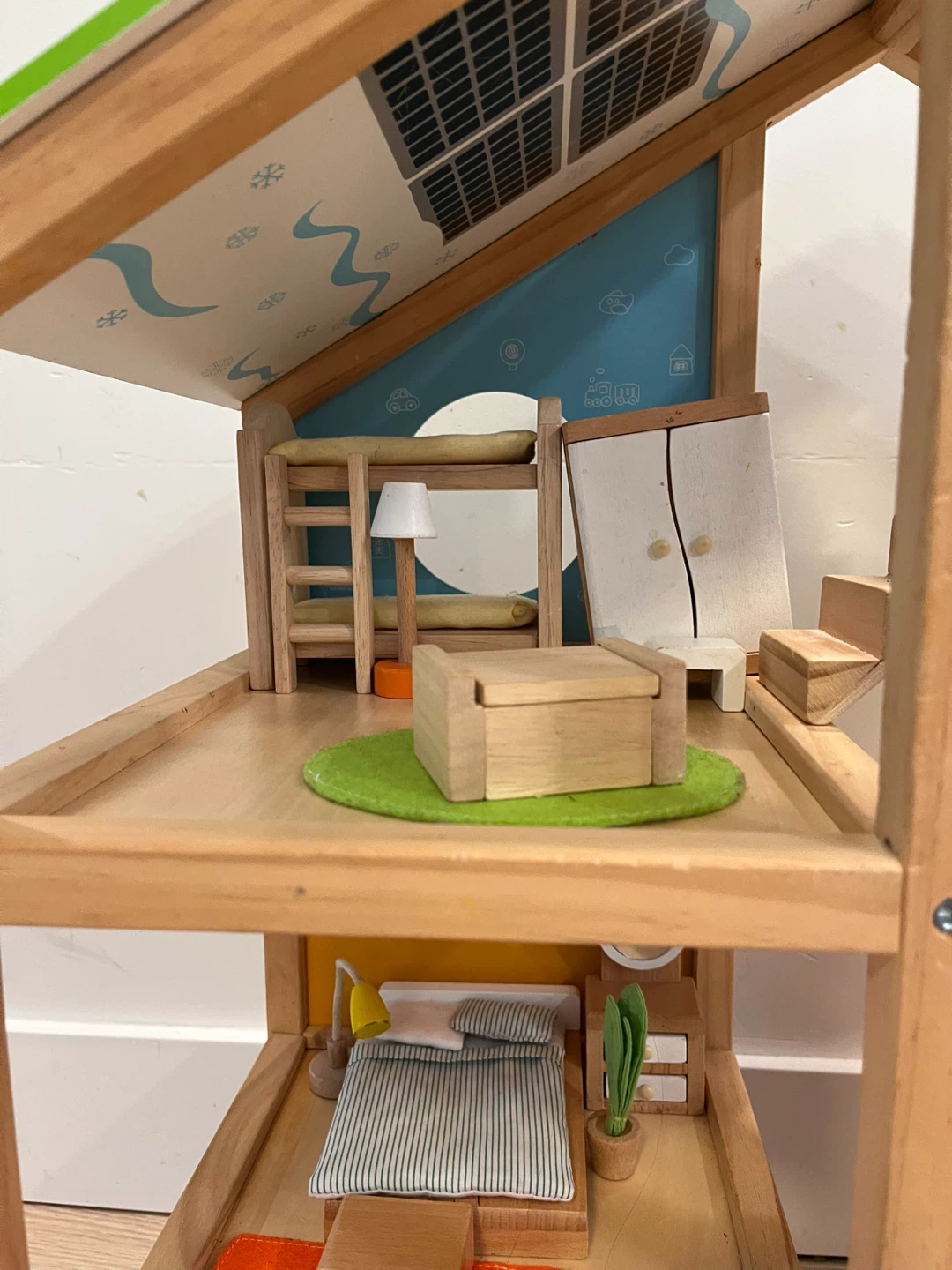 Hape Wooden Dollhouse with Furniture and Dolls - photo 2