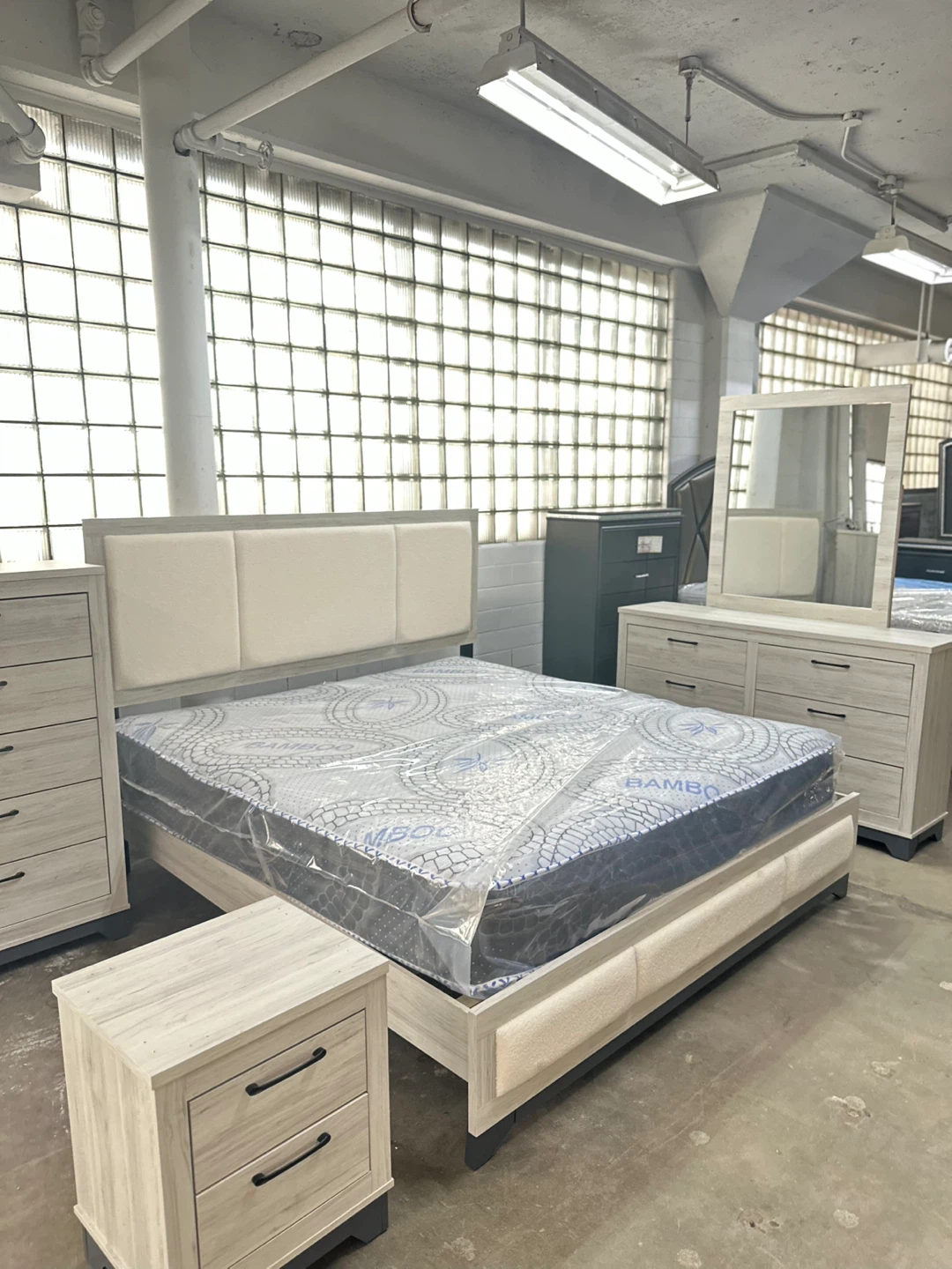Four piece queen, set dresser, bedframe, mirror, nightstand