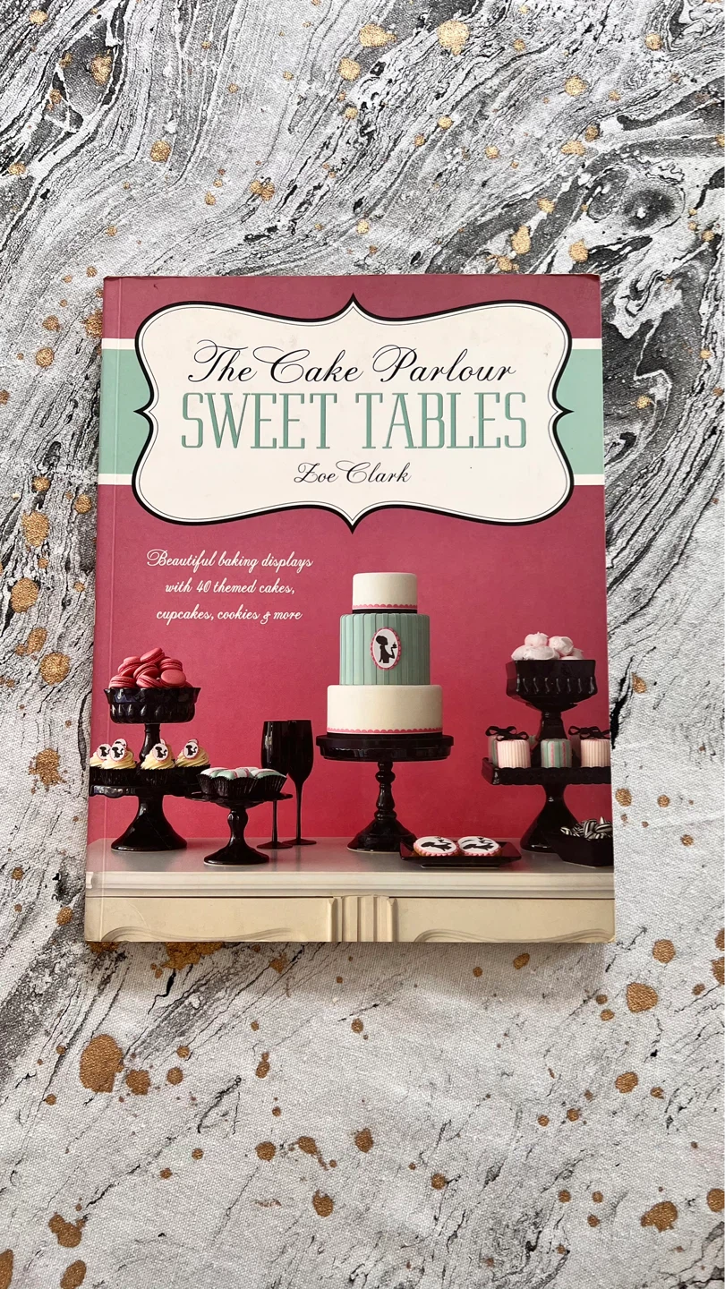 Baking and Cake Decorating Books - photo 4