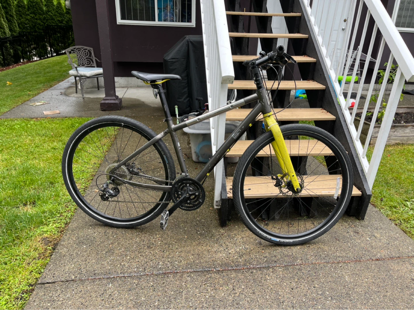 Giant Seek 3 Commuter Bike