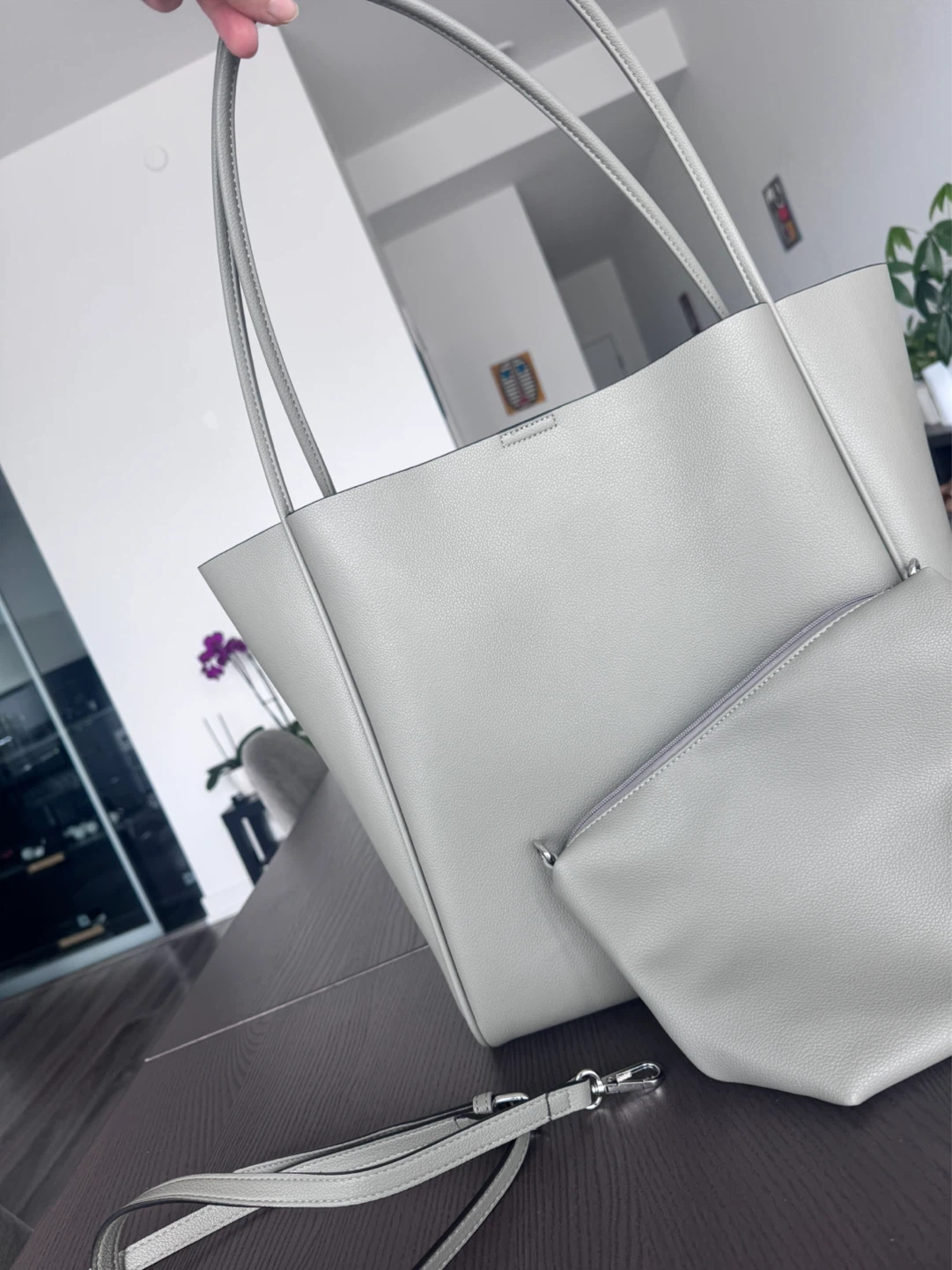 Grey Faux Leather Tote Bag with Pouch - photo 2