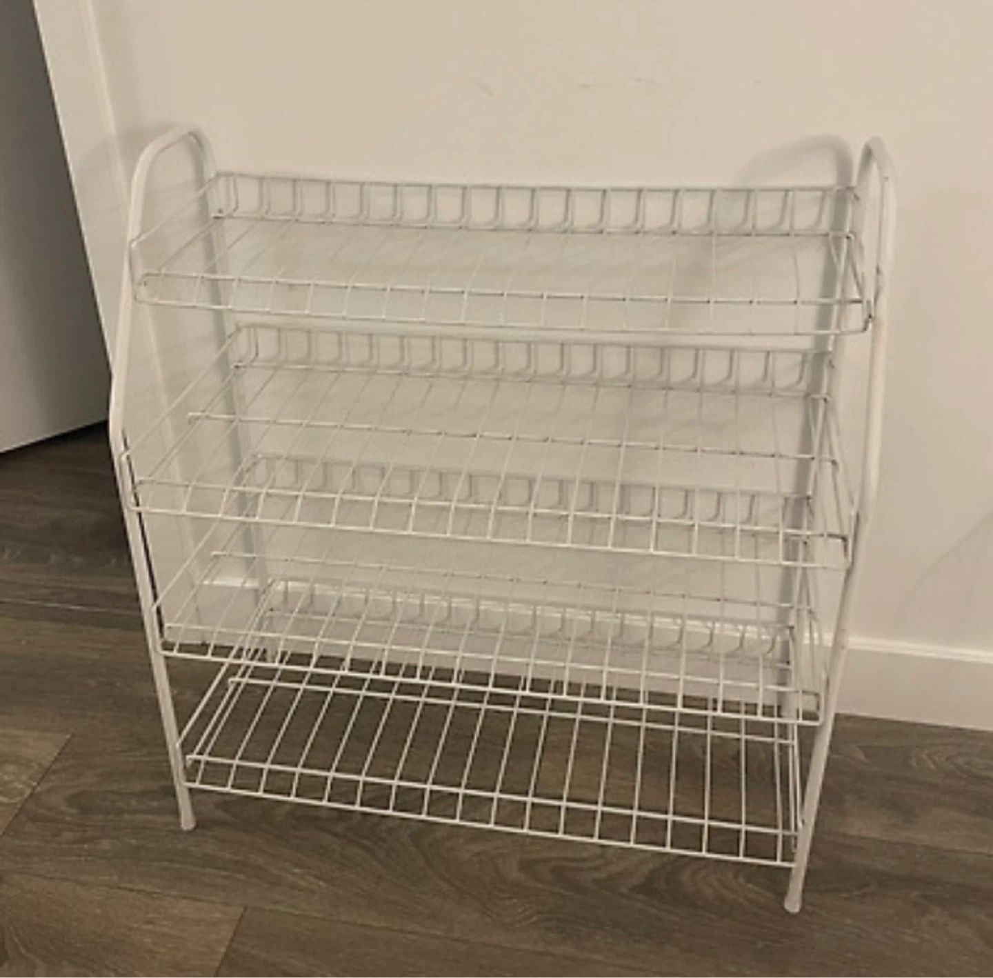 White Wire Shelf Unit