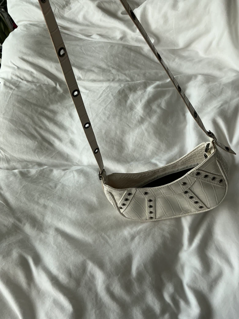 White Croc Embossed Shoulder Bag - photo 2