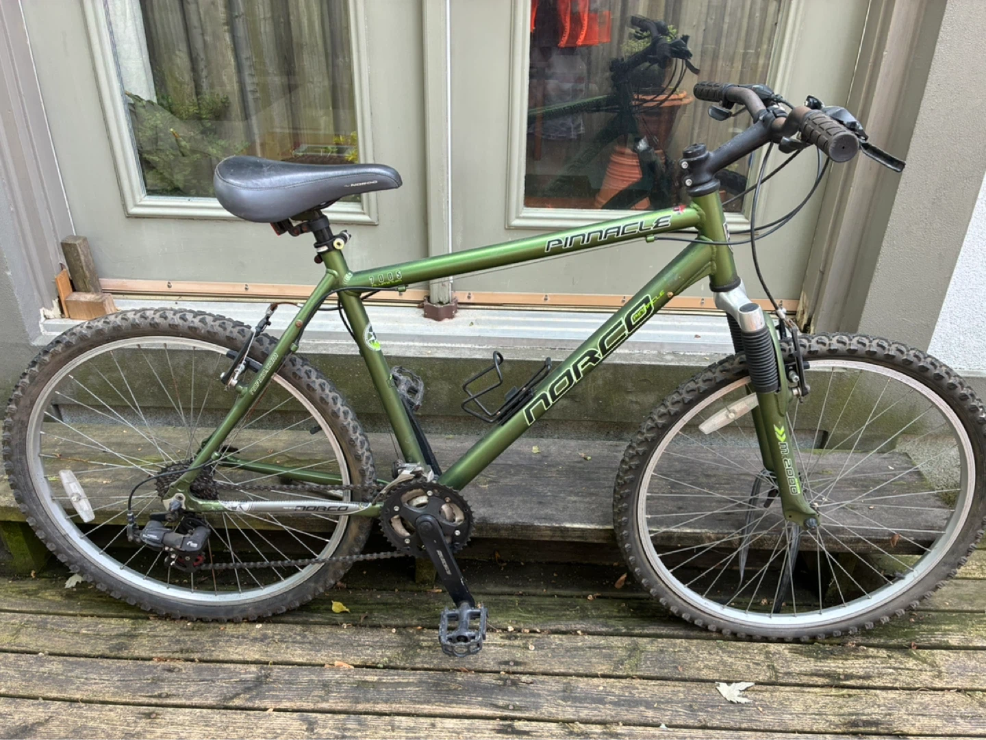 Norco Pinnacle 7005 bike aluminum 26 in wheel 21 Shimano gear