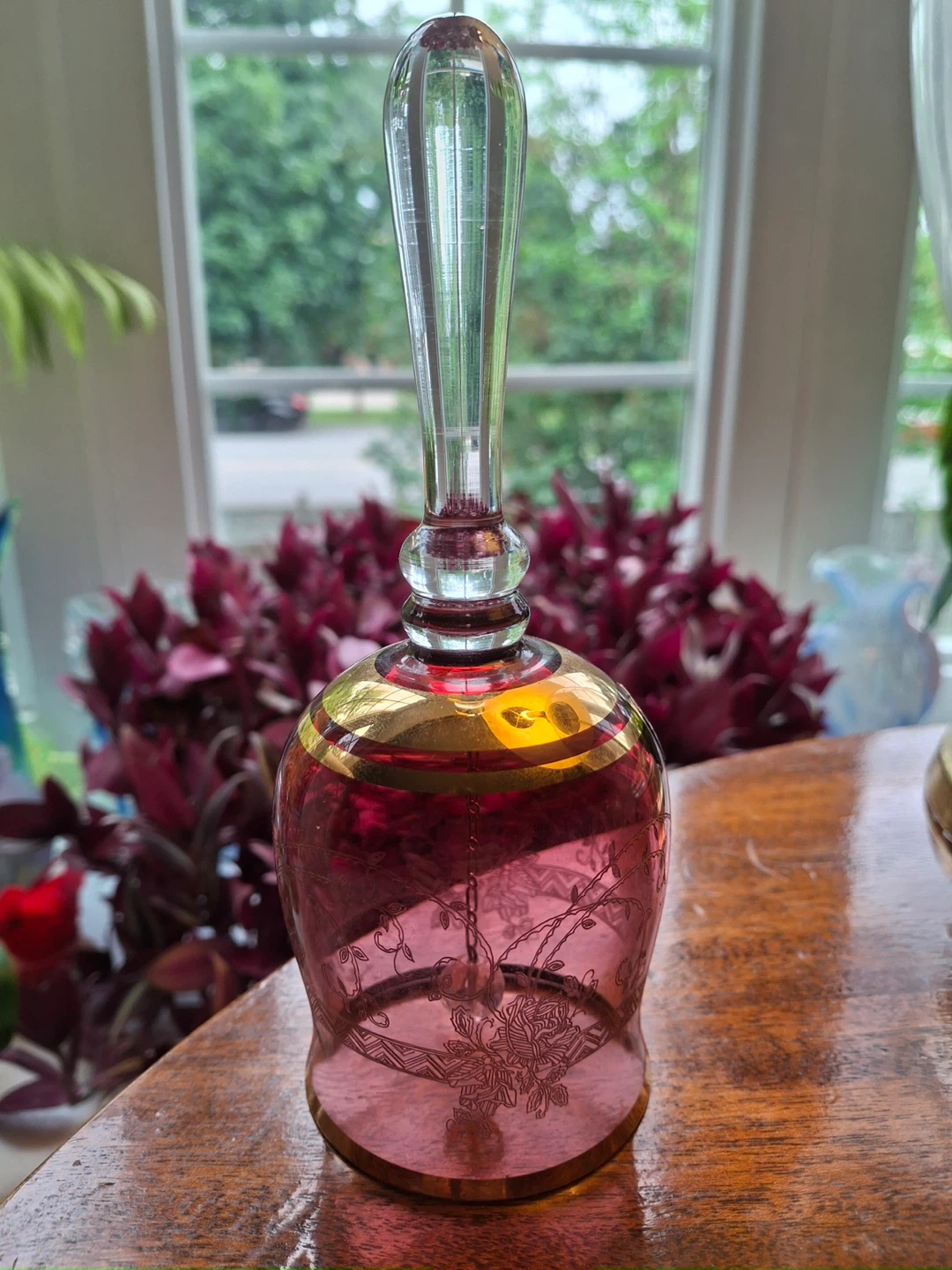 Bohemia Crystal bell - pink with gold trim