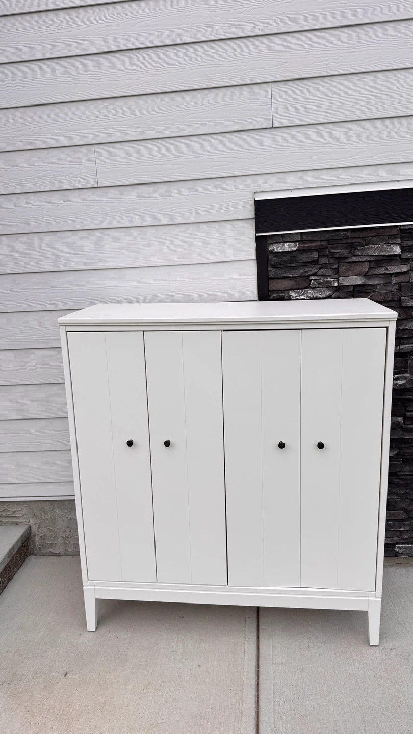 IKEA IDANAS cabinet with bi-folding doors