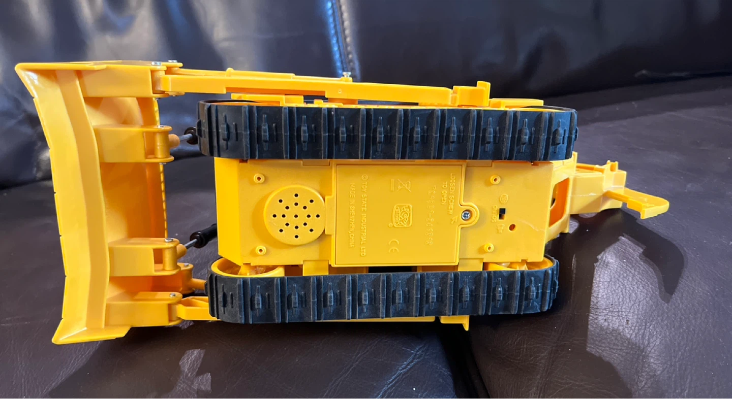 CAT Toy Bulldozer with Grapple - photo 3