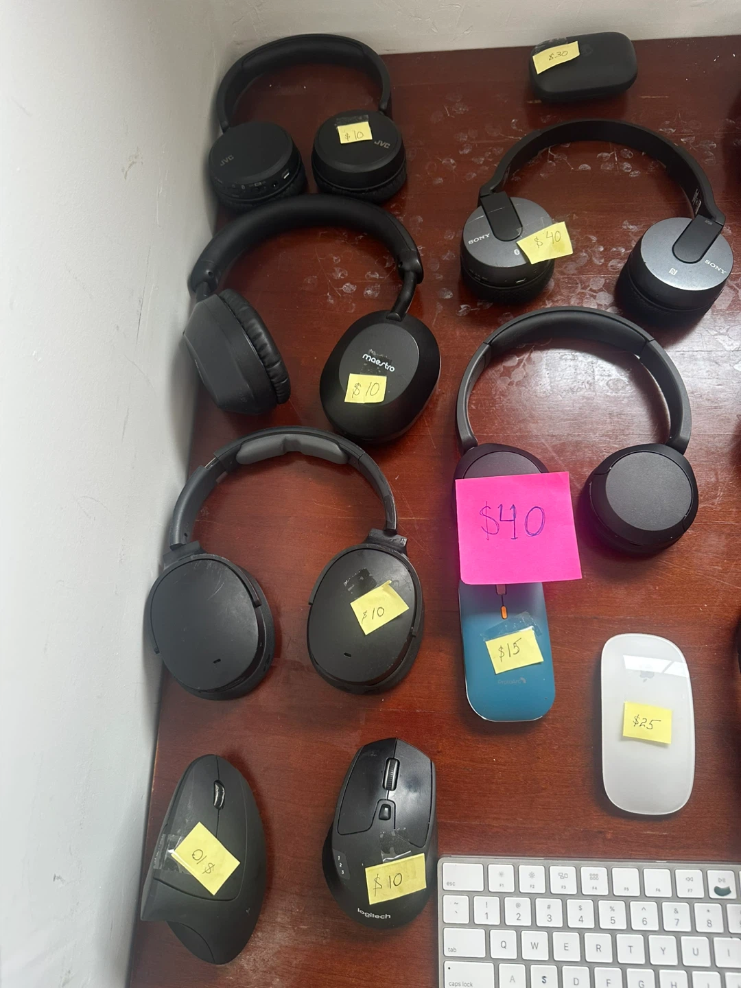 Various Headphones and Mice - photo 2