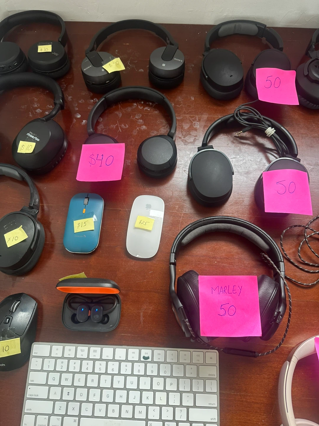 Various Headphones and Mice - photo 3