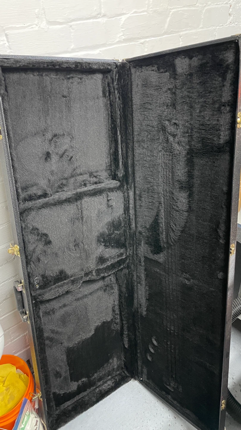 Graffitied Yorkville Sound Deluxe Rectangular Bass Case - photo 4