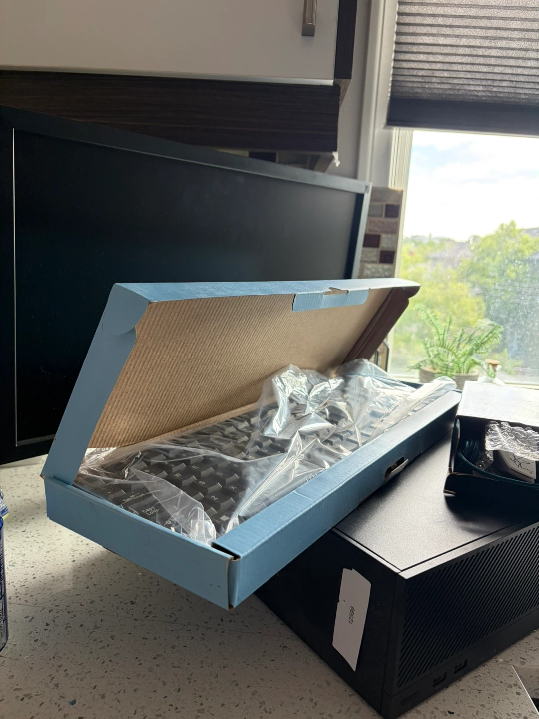 Need gone TODAY HP Desktop Computer with Keyboard