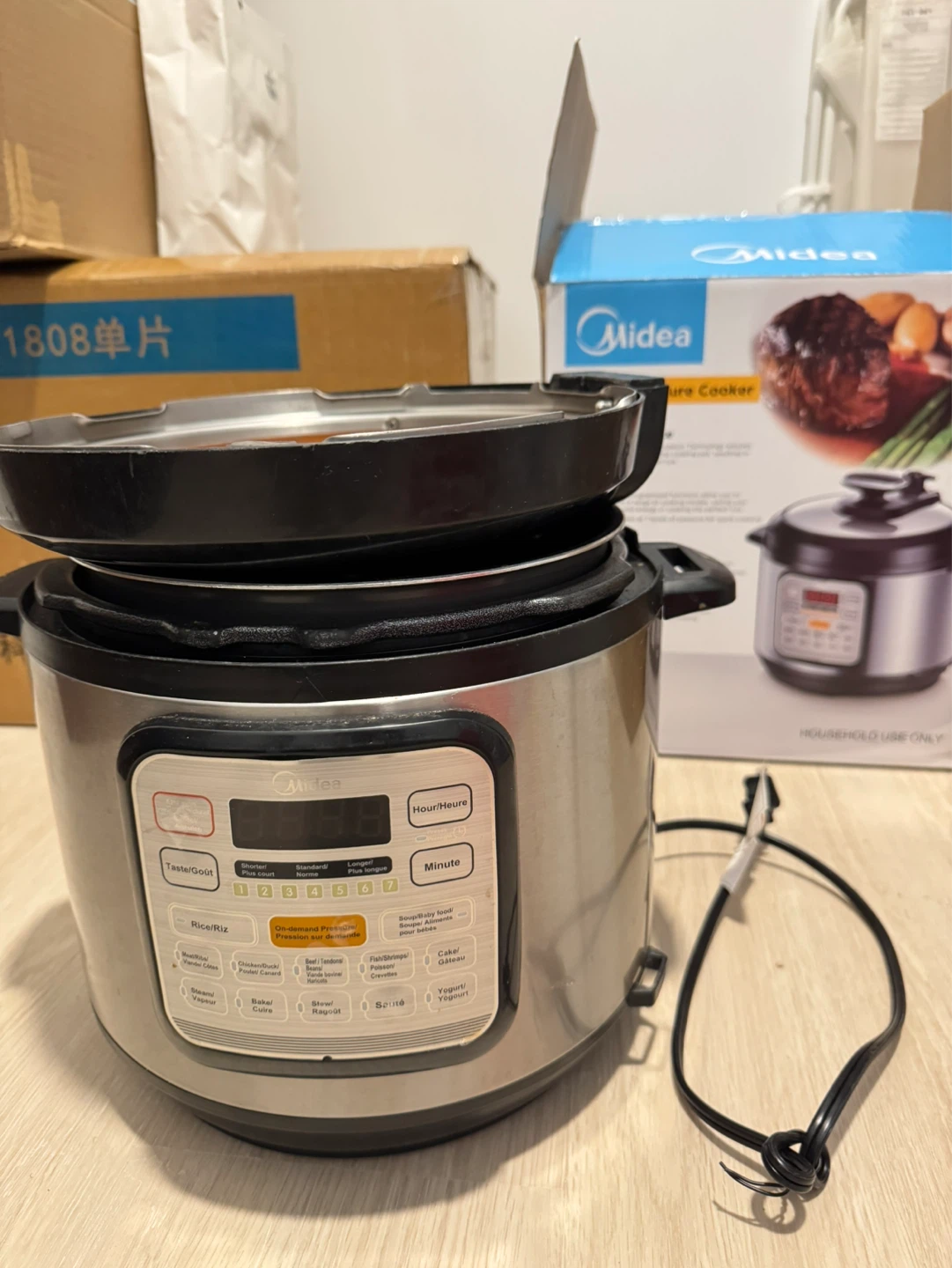 Midea Electric Pressure Cooker - photo 2