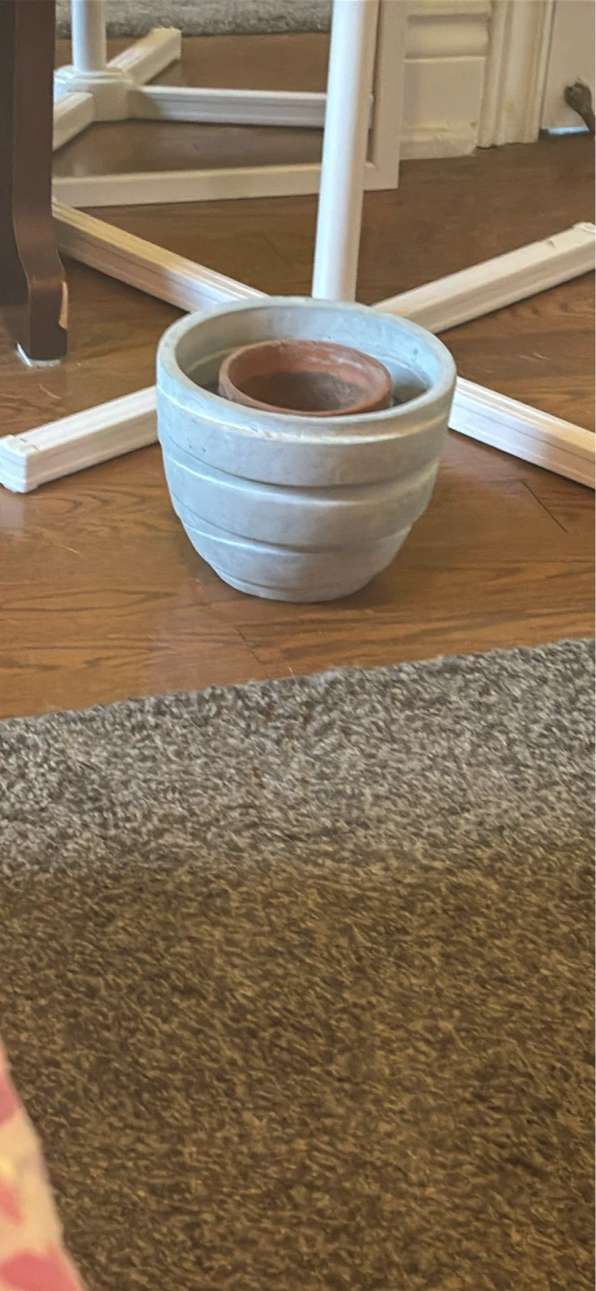 Concrete planter pots