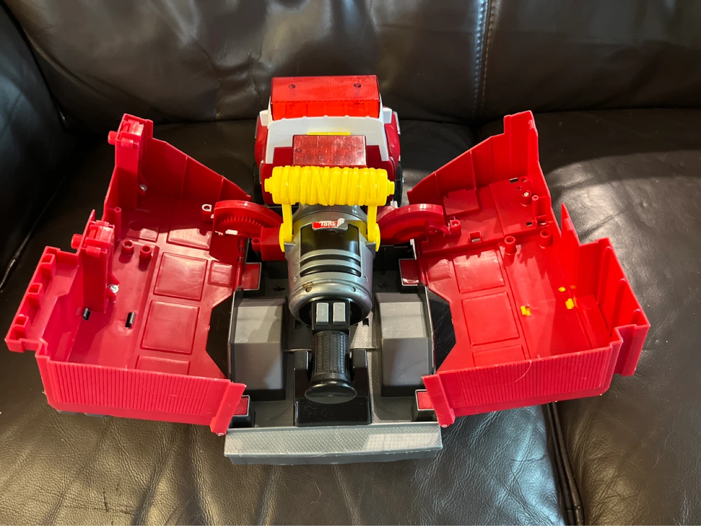 Tonka "Jaws of Life" Fire Truck Toy - photo 4