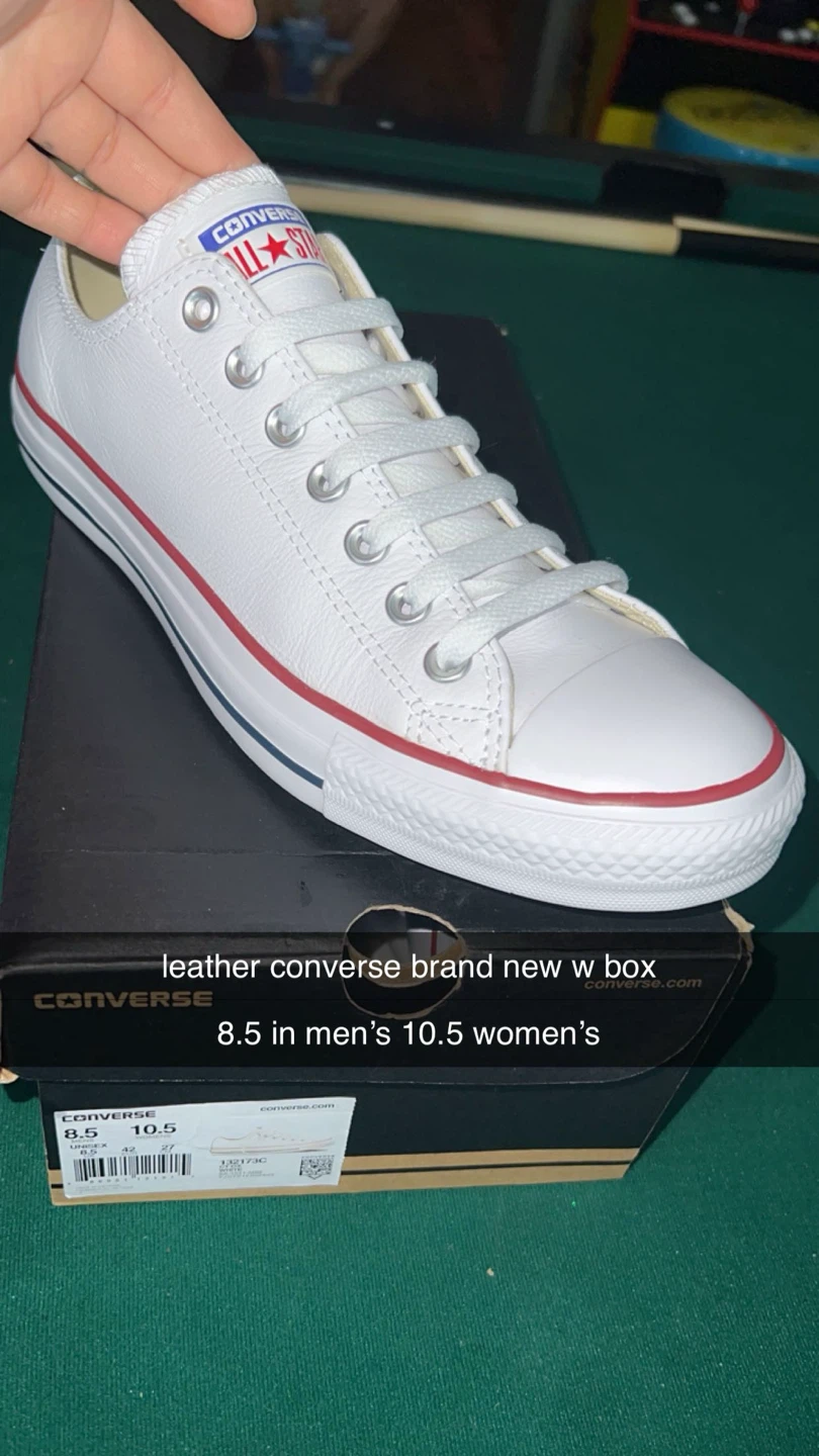 White Leather Converse Chuck Taylor All Star - Size 8.5 Men's