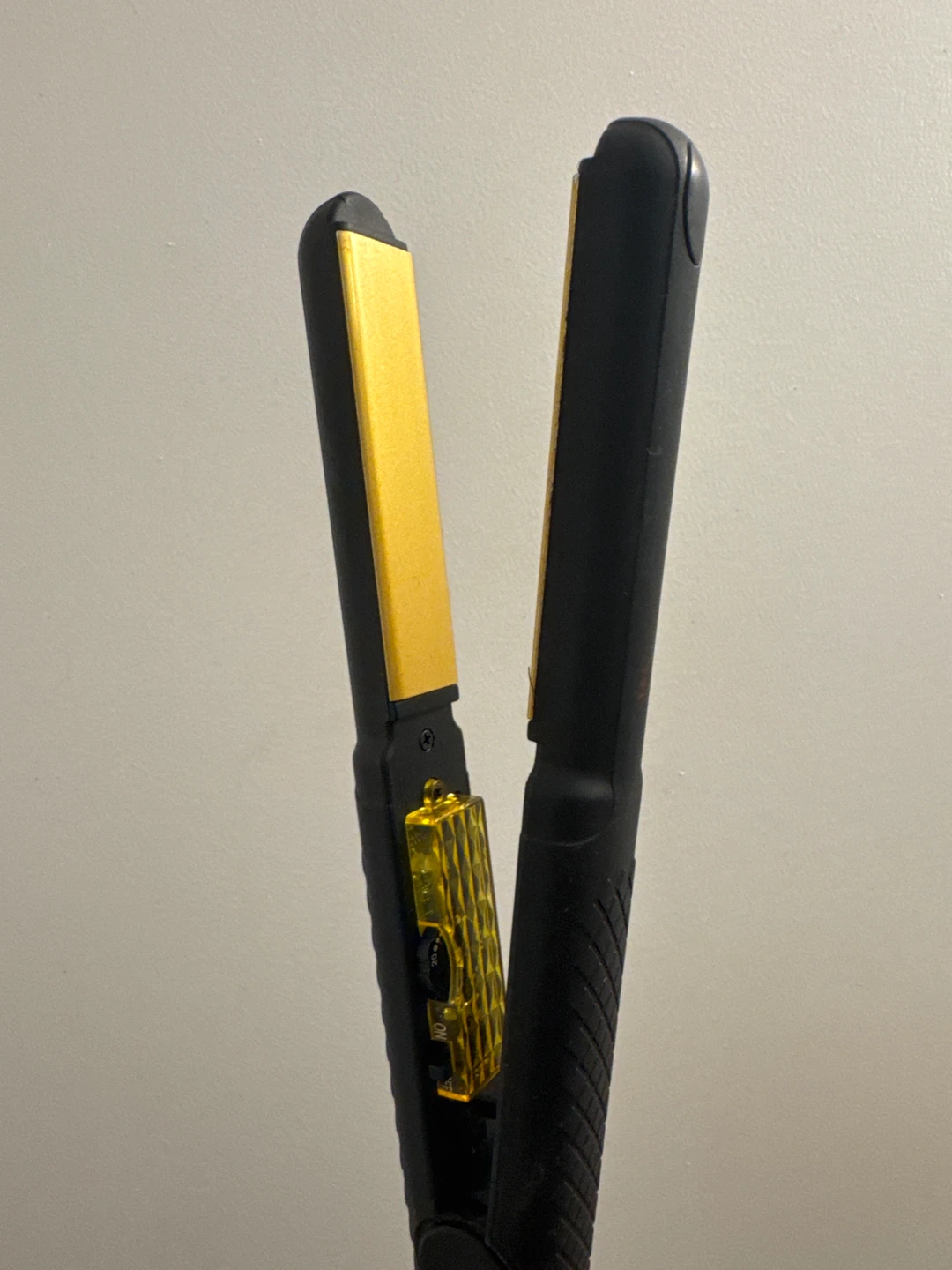 Black Hair Straightener with Gold Plates - photo 2