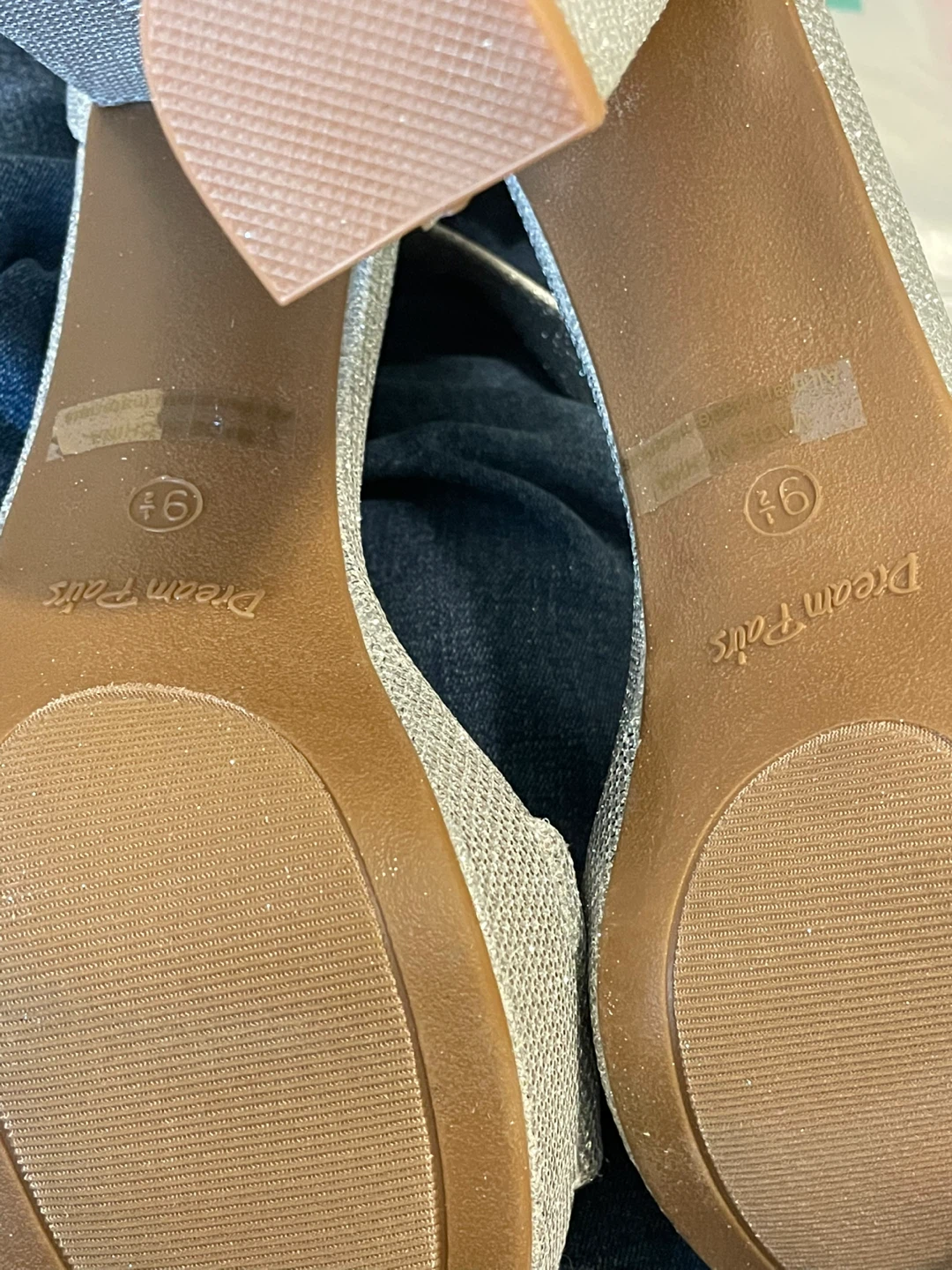 New Dream Pairs Glitter Pointed Toe Flats size 9 - photo 3