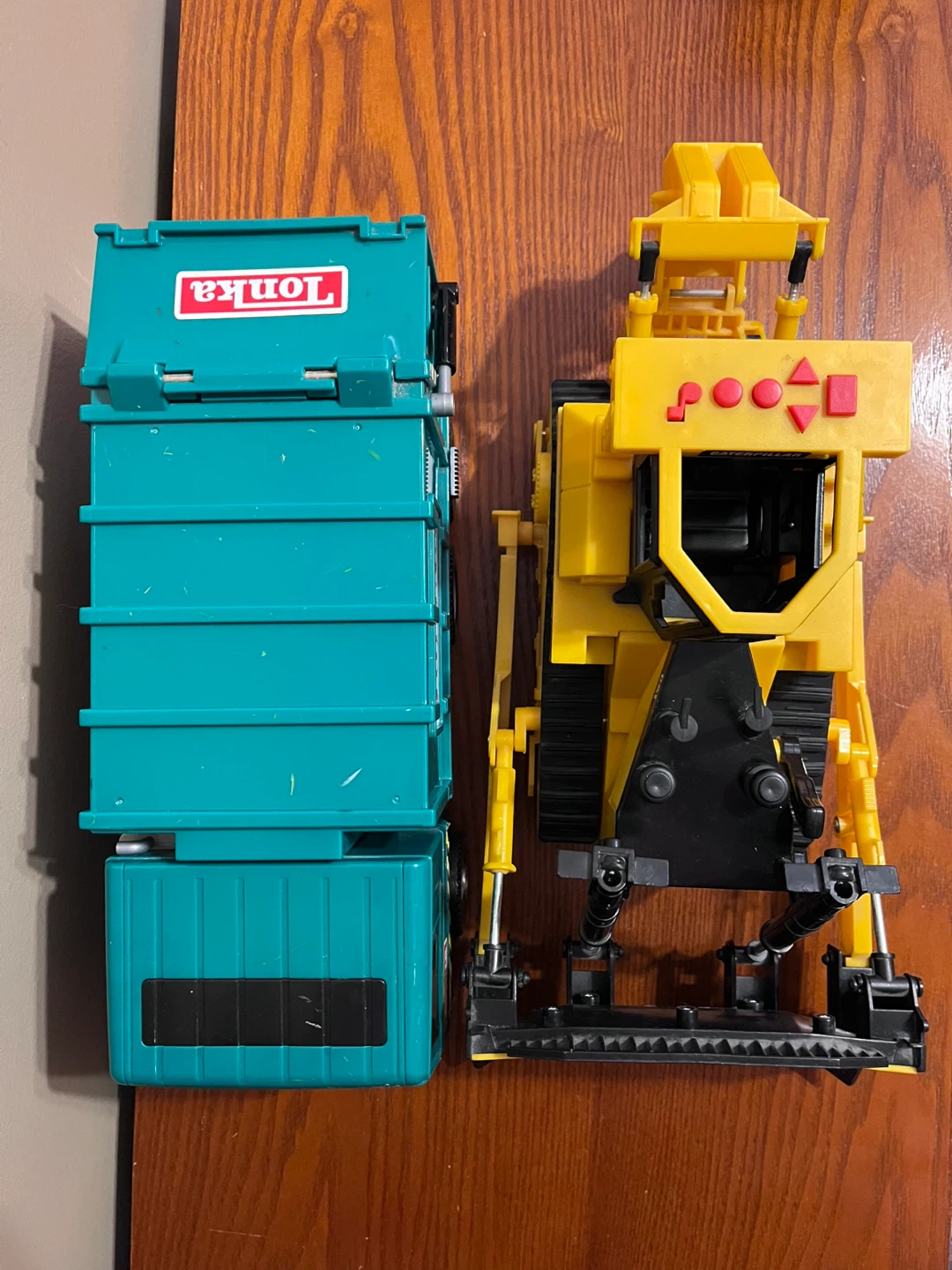 VINTAGE RECYCLING TRUCK & BULLDOZER - photo 2