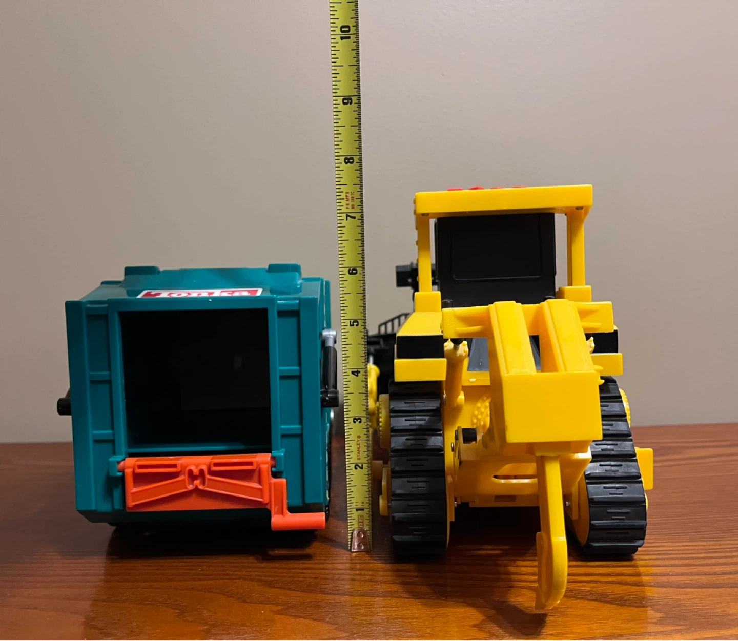VINTAGE RECYCLING TRUCK & BULLDOZER - photo 4