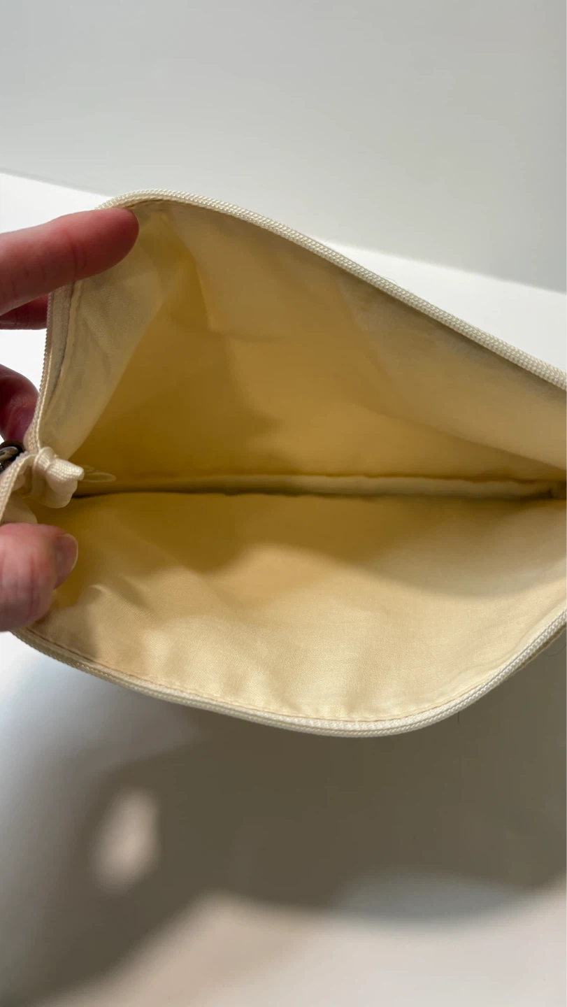 Canvas Pouch with Heart Design - photo 3