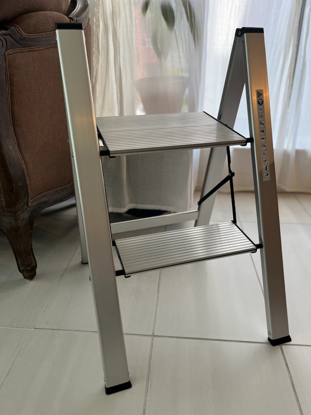 Aluminum Step Stool Ladder - photo 2