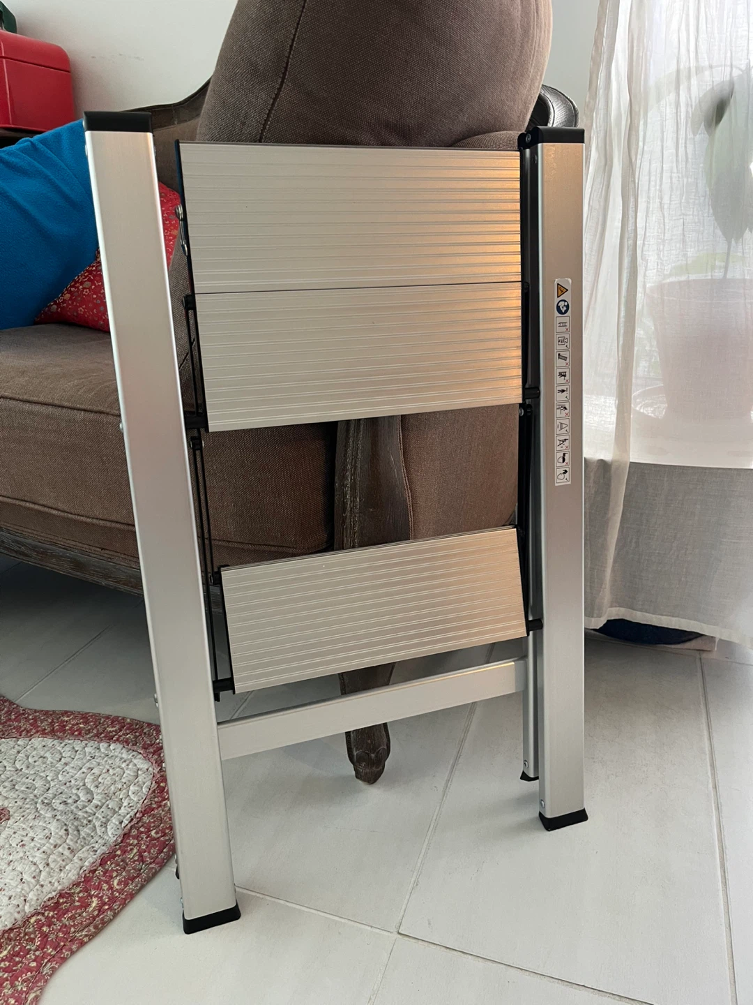 Aluminum Step Stool Ladder - photo 4