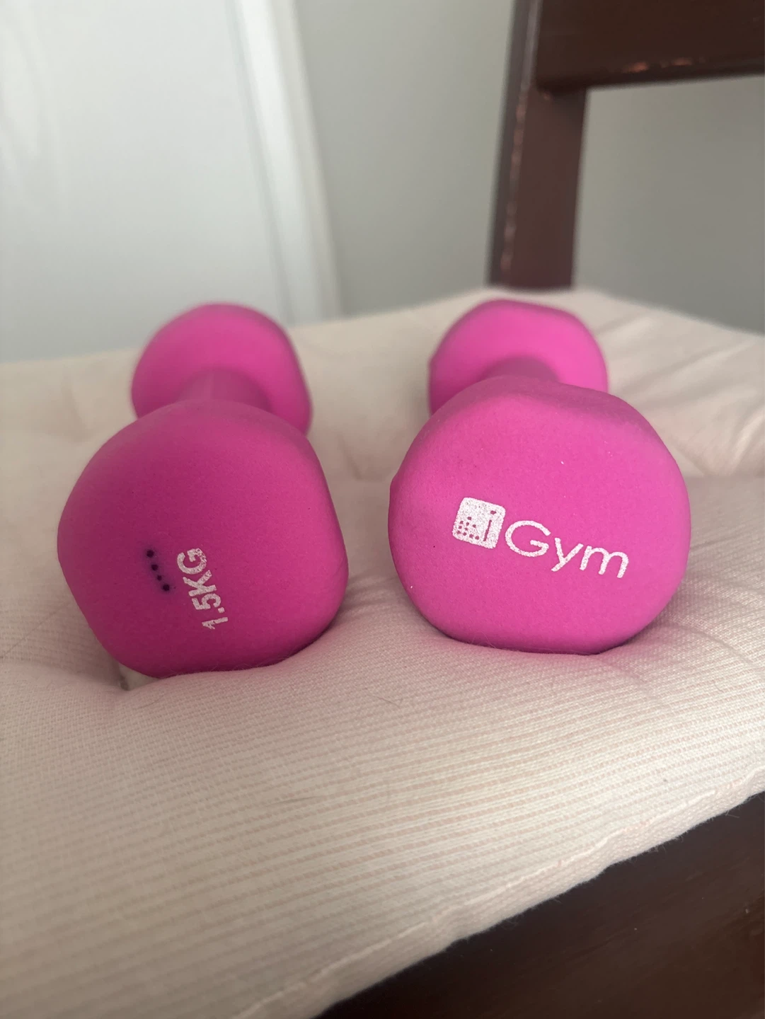 2 x 1.5KG Dumbbells - Pink