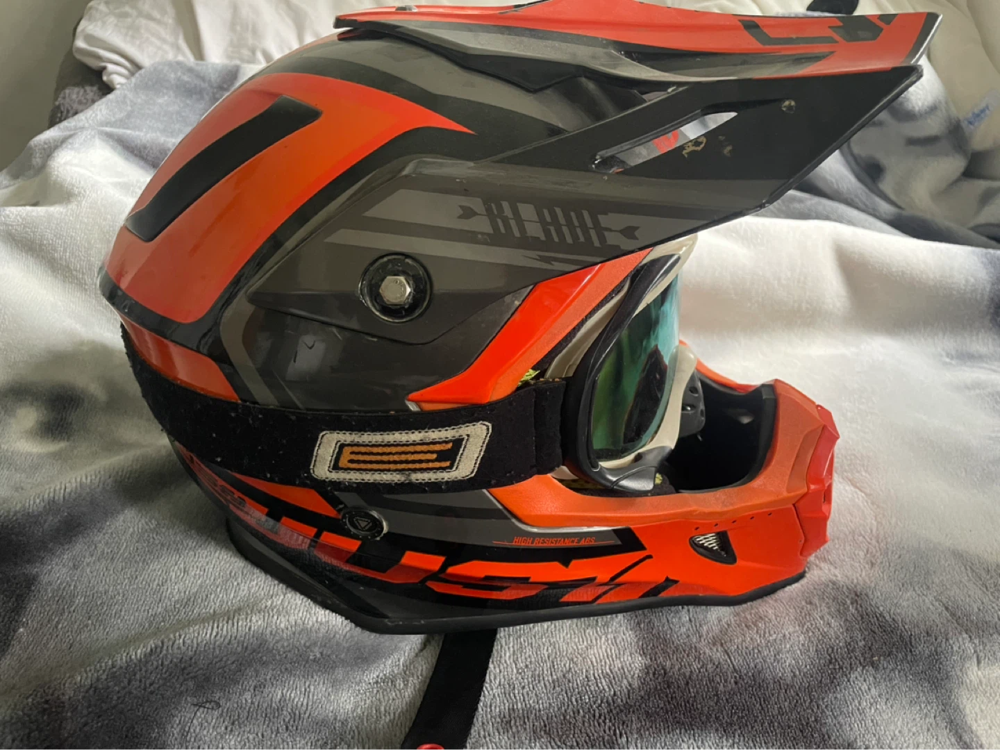 helmet - photo 2