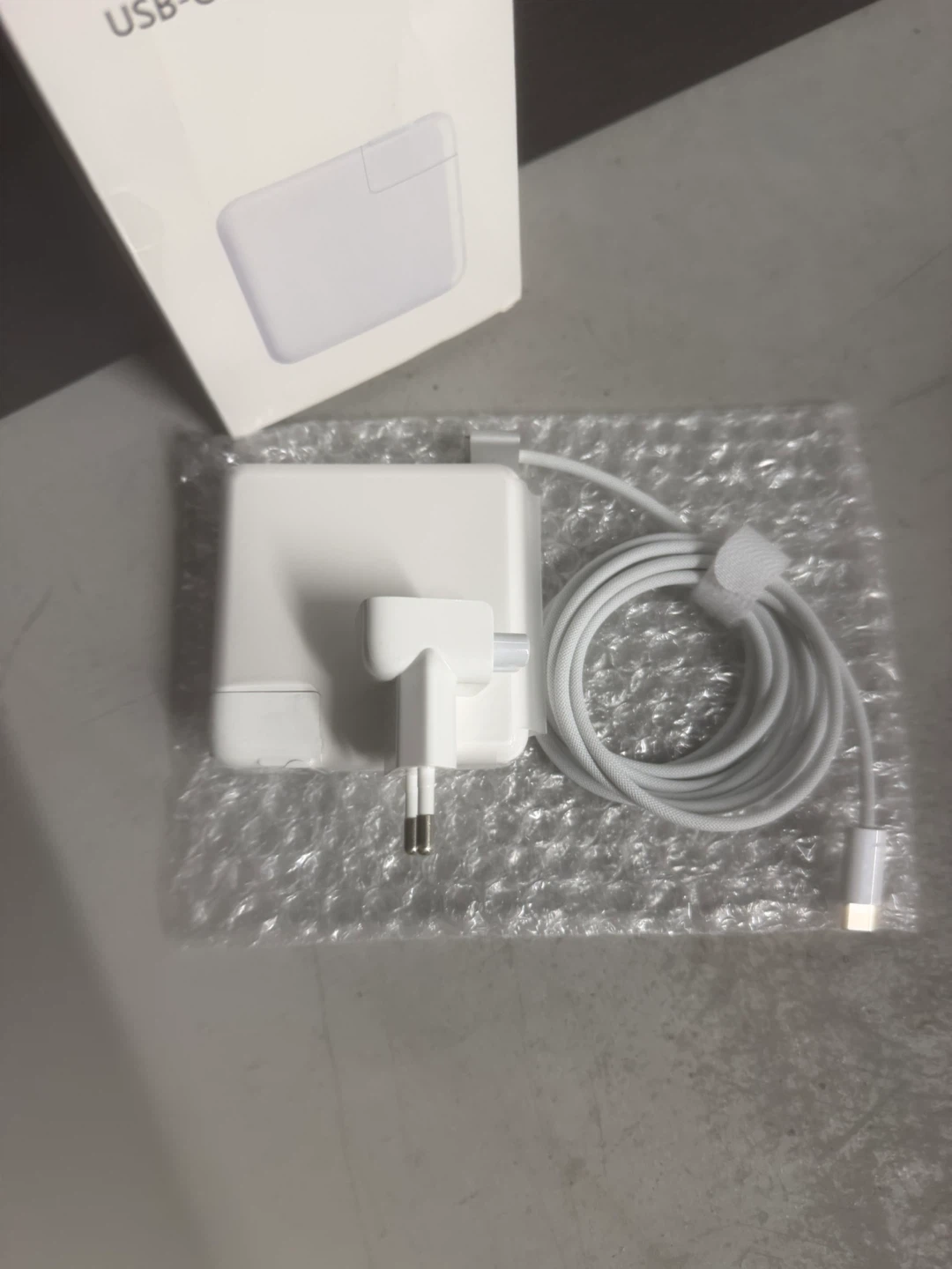 96W Mac Book air Charger, - photo 3