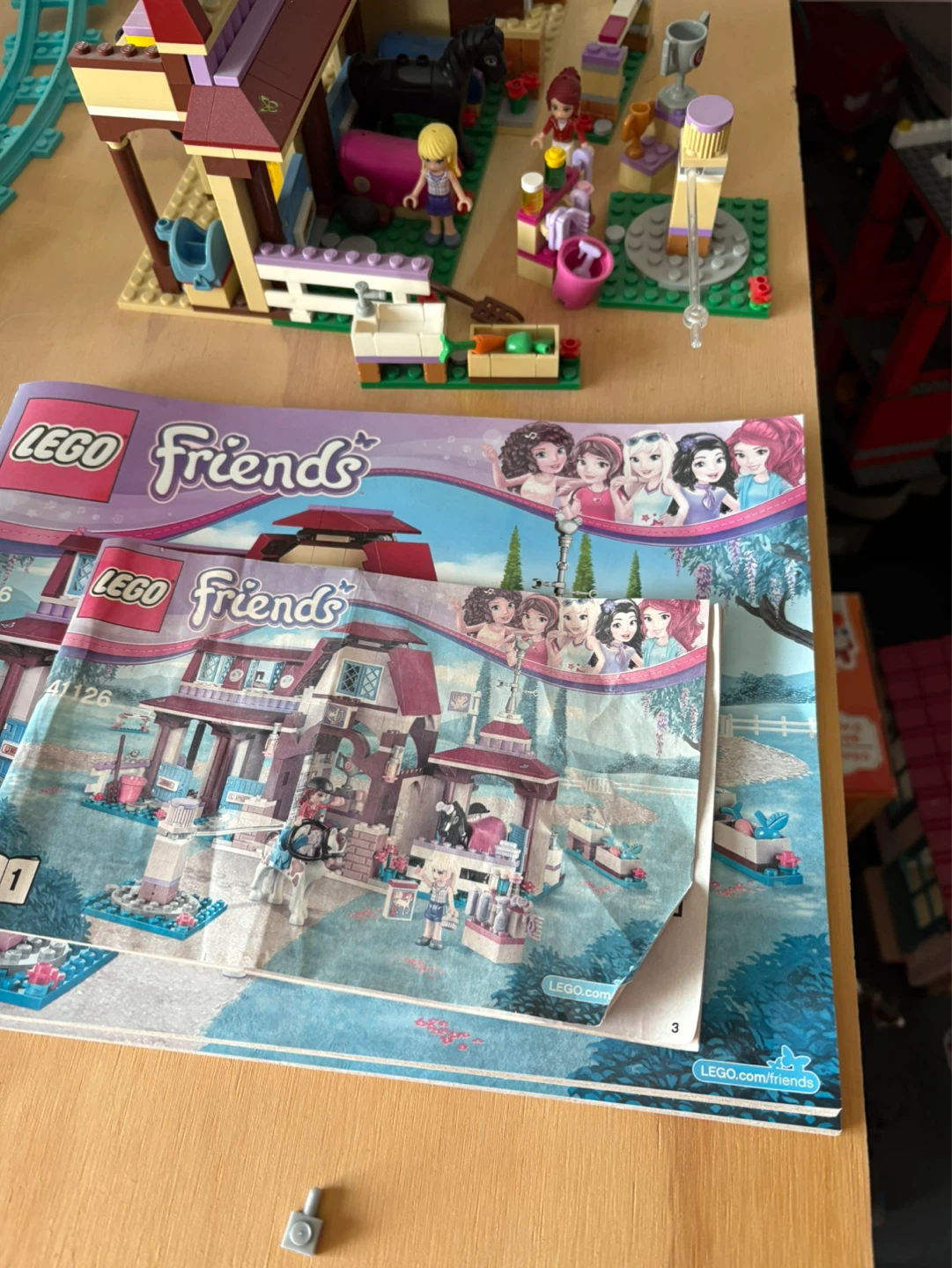Lego friends heart lake riding club