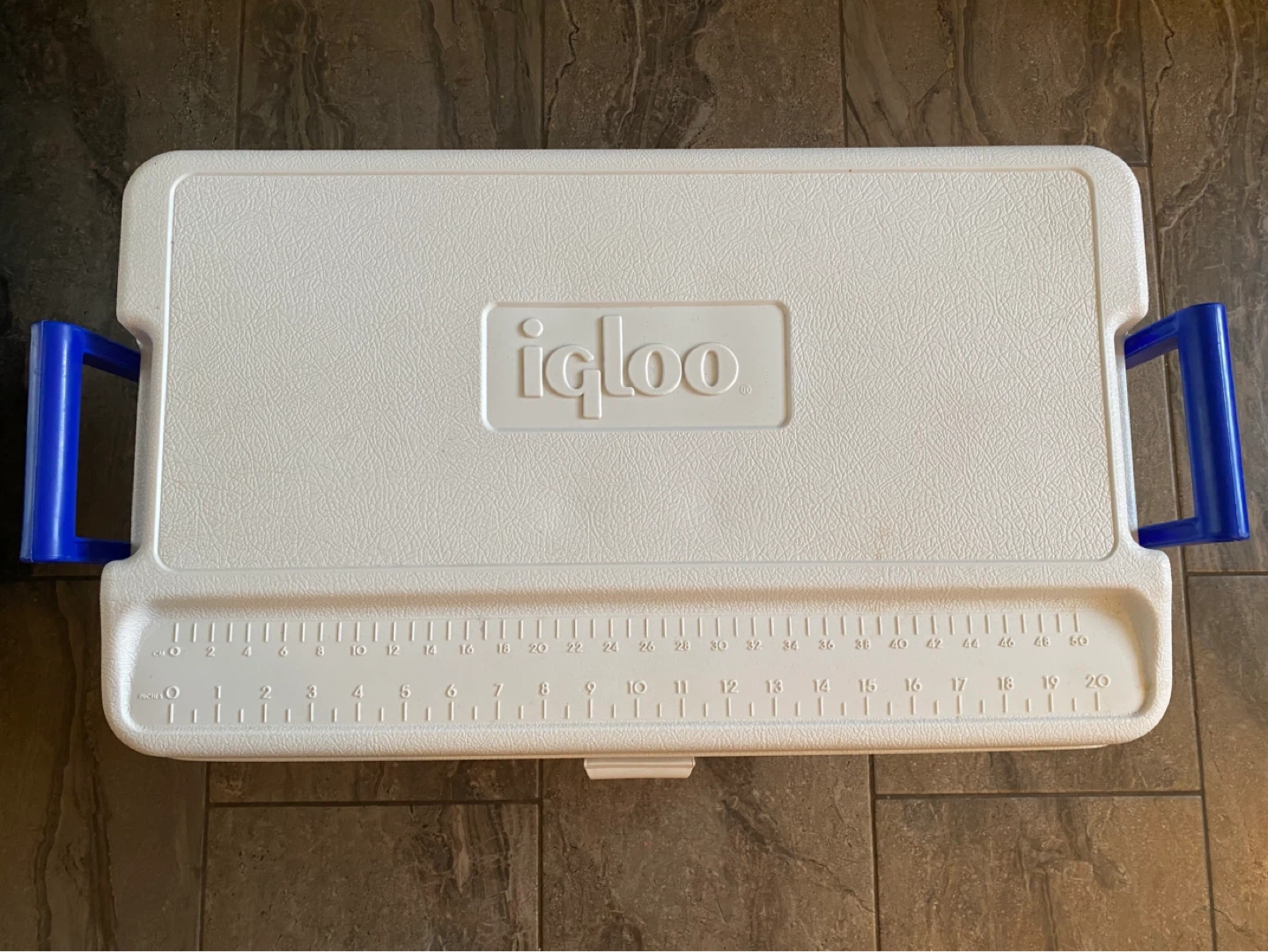 IGLOO Legend 54 Cooler with Ruler Lid - photo 2
