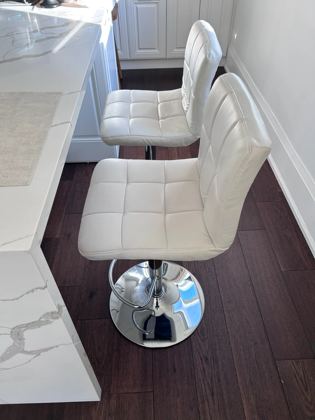 Set of 2 White Bar Stools