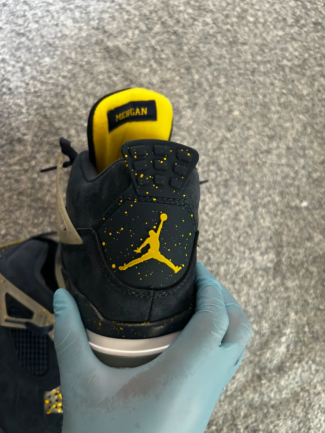 Air Jordan 4 "Michigan Wolverines" Navy/Yellow - photo 3