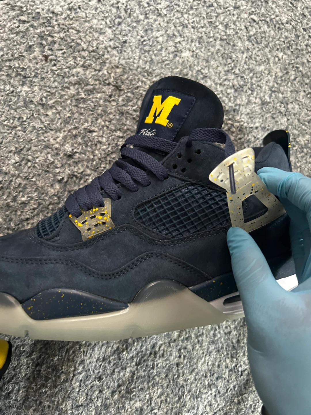 Air Jordan 4 "Michigan Wolverines" Navy/Yellow - photo 4