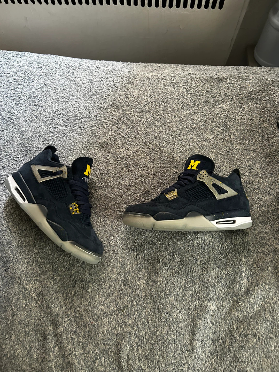 Air Jordan 4 "Michigan Wolverines" Navy/Yellow - photo 5
