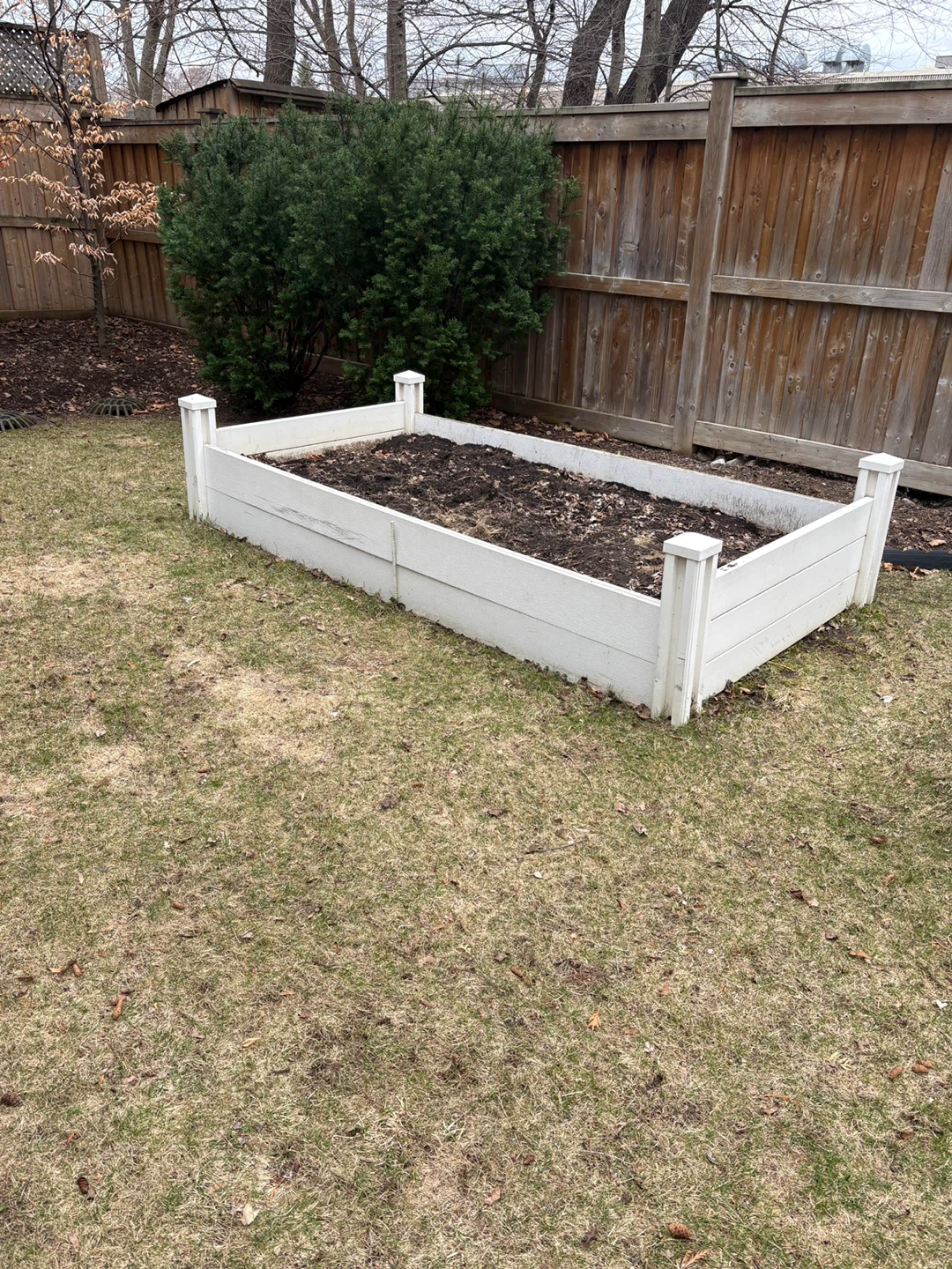 24 inch white vinyl garden beds! Discount! - photo 3