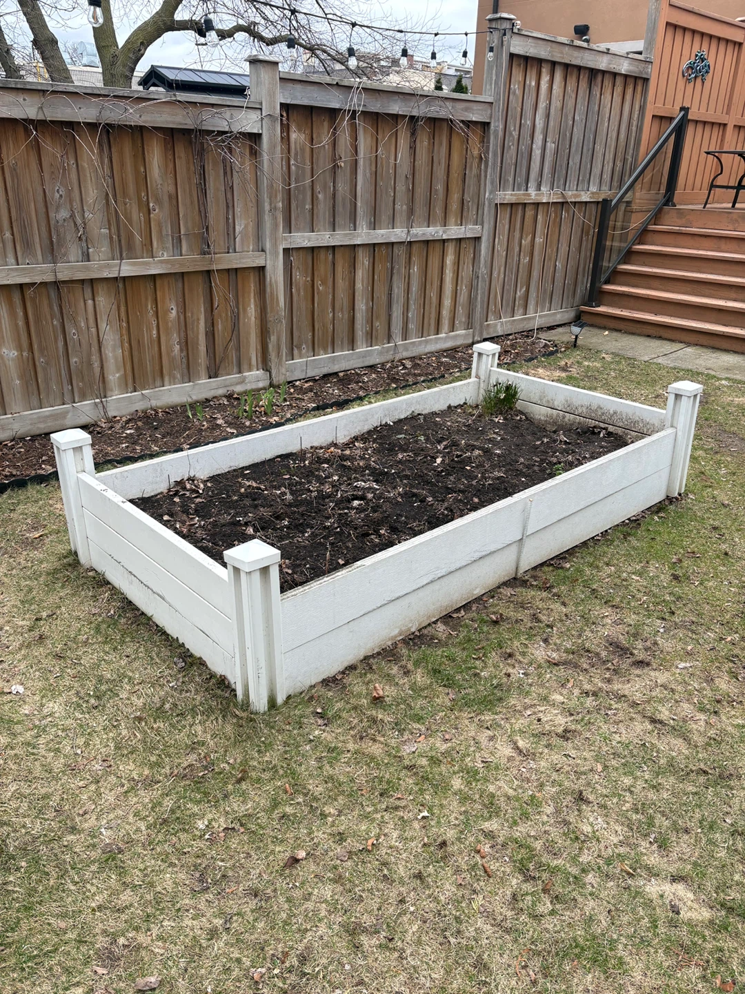 24 inch white vinyl garden beds! Discount! - photo 2