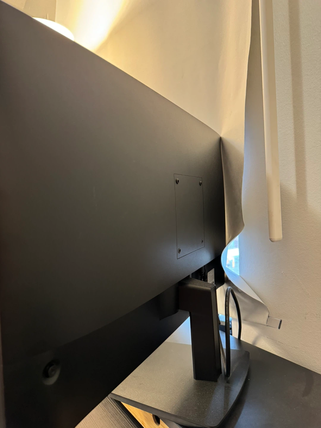 KTC 27 Inch QHD 100Hz Monitor - Black (MUST GO BEFORE JUNE 17) - photo 3
