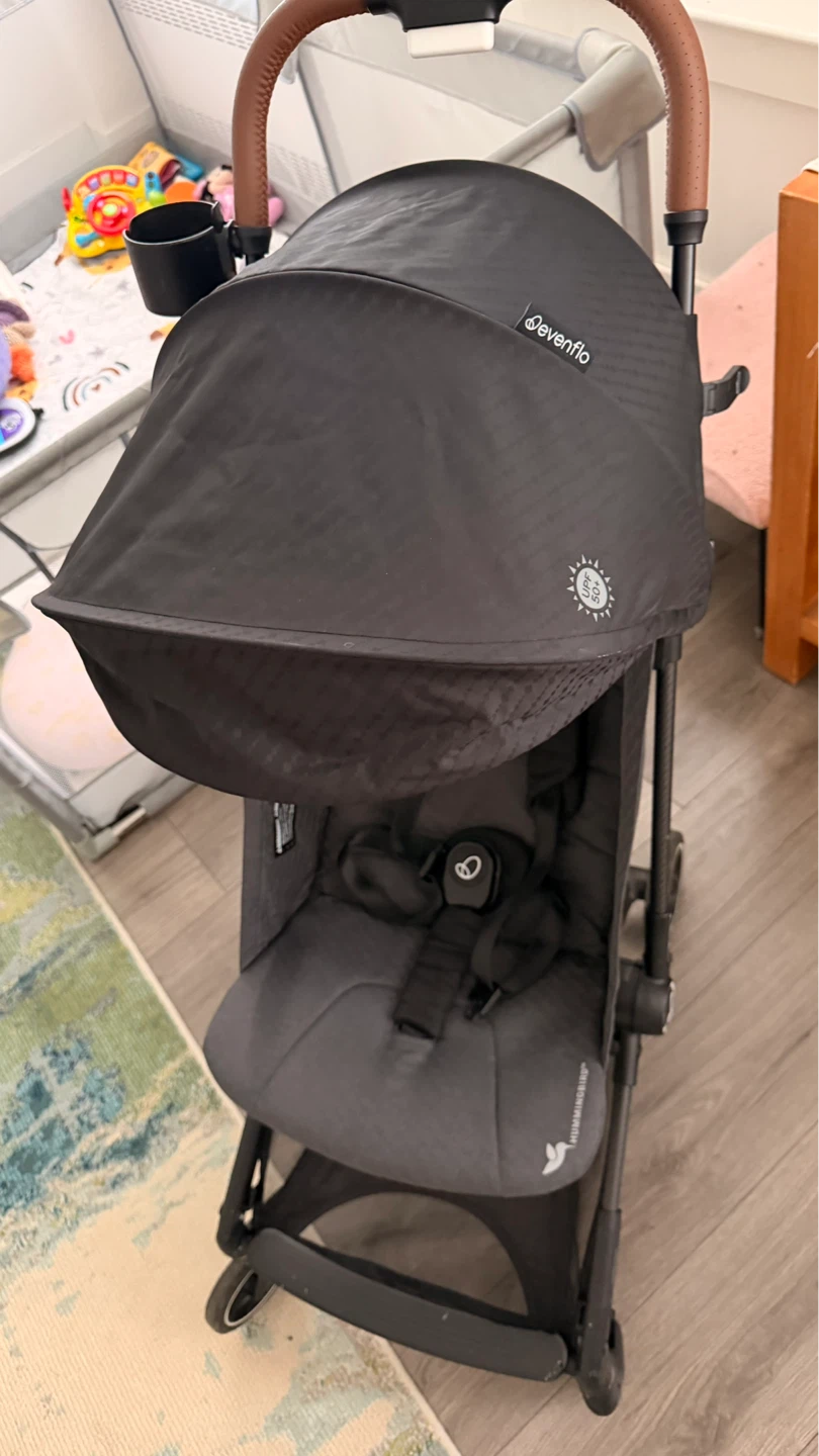 Evenflo hummingbird Stroller black with Cup Holder - photo 2