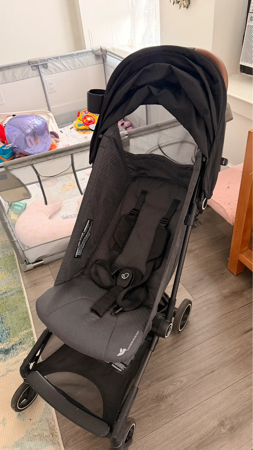 Evenflo hummingbird Stroller black with Cup Holder