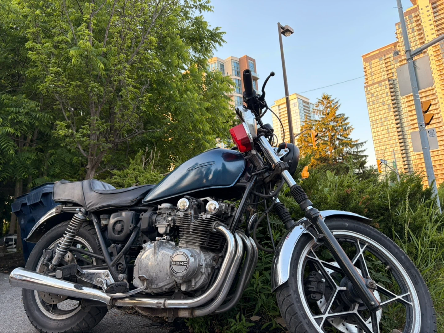 Blue Motorcycle doesn’t run.