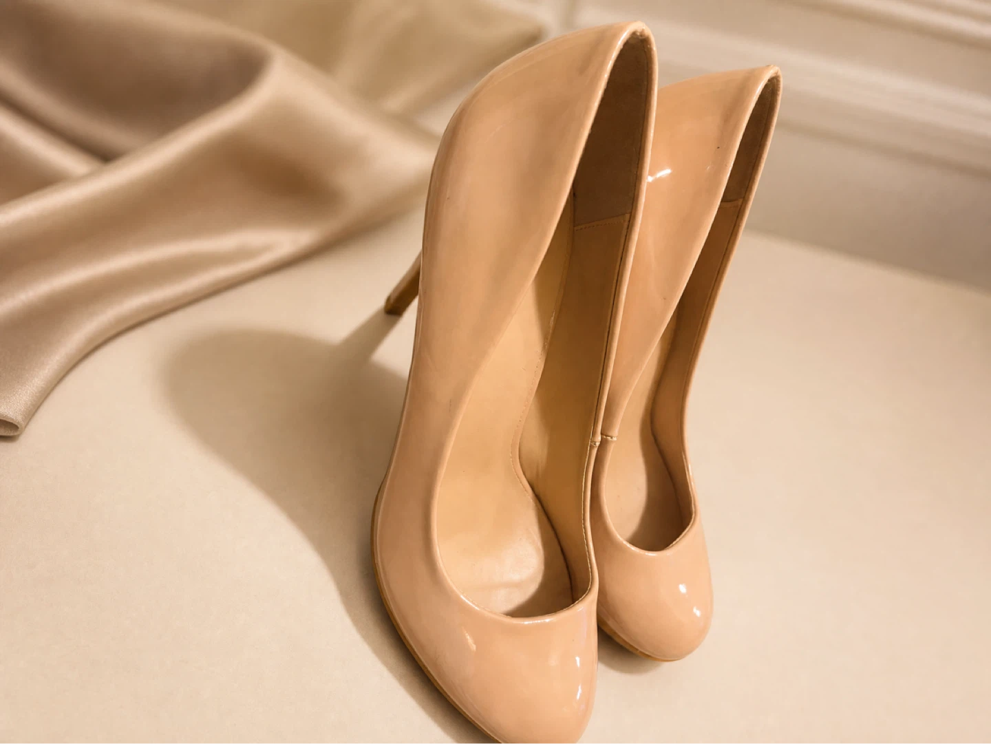Le Château Blush Heels Size 8 - photo 2
