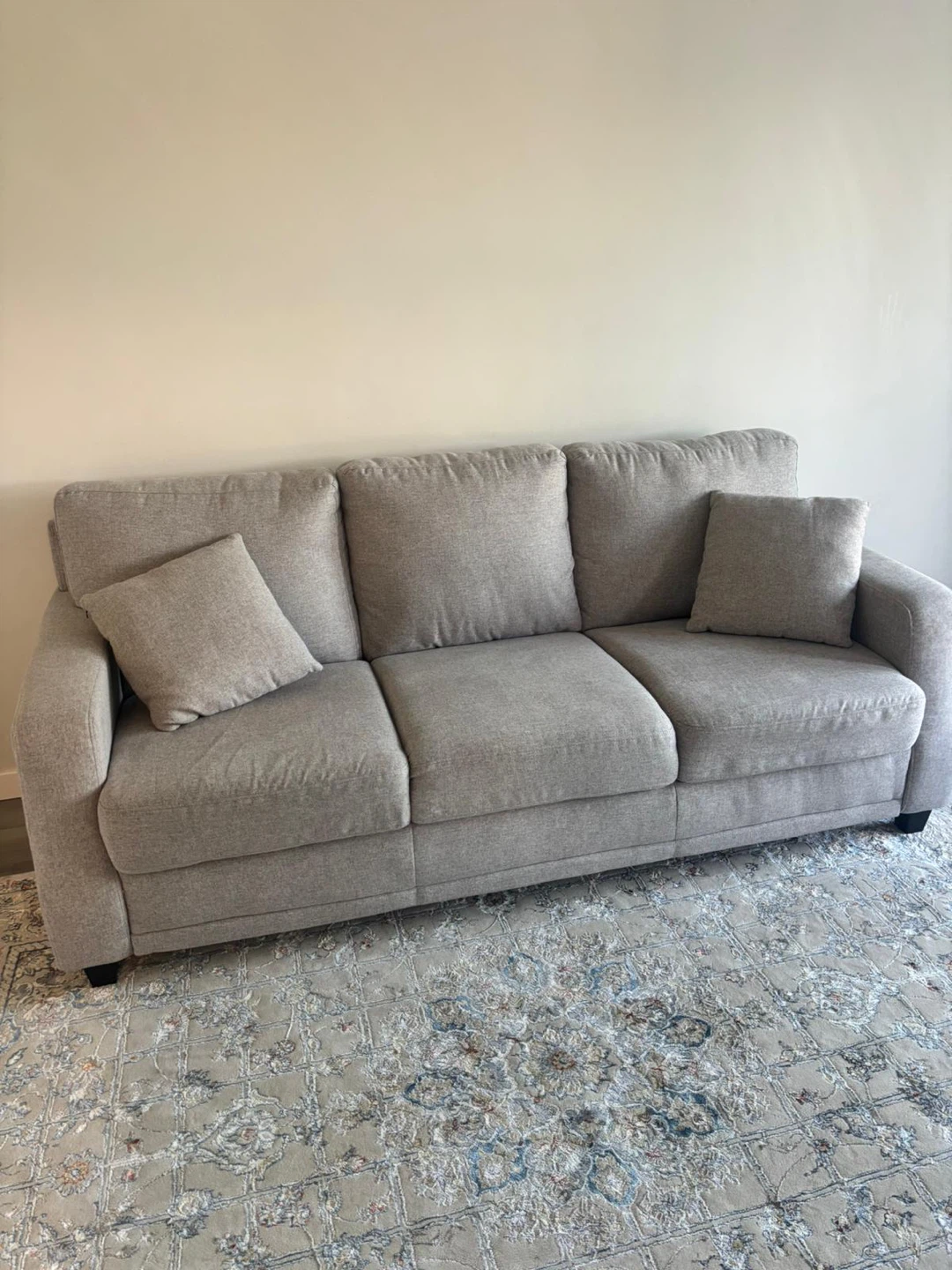 Couch for sale - photo 2